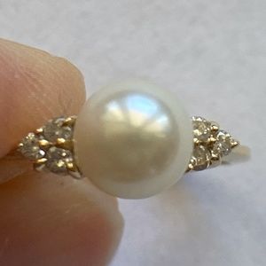 Cultured Pearl and Diamond SOLID 14K Yellow Gold Ring